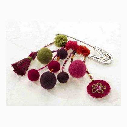 Epingle Pompon et boules roses