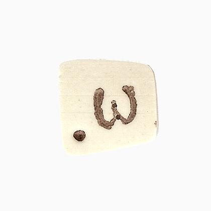 0400W - Tea-dyed Letter W