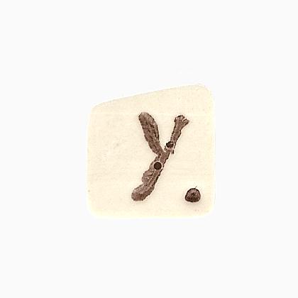0400Y - Tea-dyed Letter Y