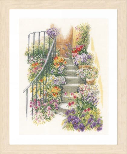 Escalier avec des fleurs