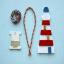Phare blanc et rouge