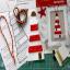 Phare blanc et rouge
