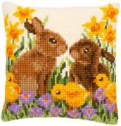 Coussin : Lapins avec poussins