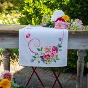 Chemin de table - Bouquet fleurs classiques