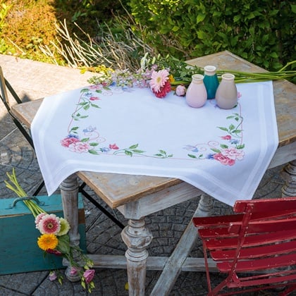 Centre de table - Fleurs et papillons