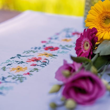 Chemin de table - Fleurs fraîches