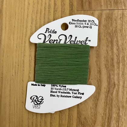 V652 - Very Velvet Petite Hunter Green