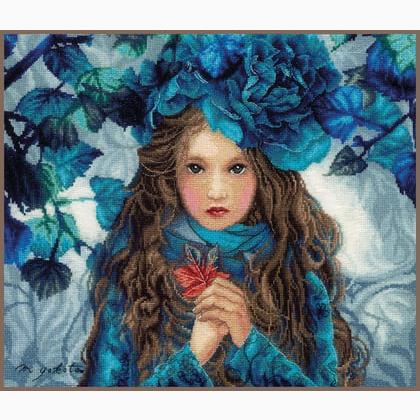 Fille aux fleurs bleues