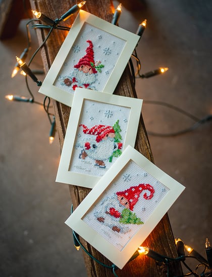 Cartes à broder : Gnomes de Noël