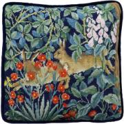 Coussin - Greenery Hares Tapestry
