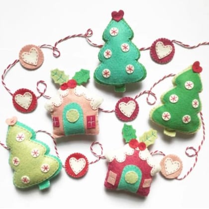 Kit Feutrine Maison et Sapins de Noël
