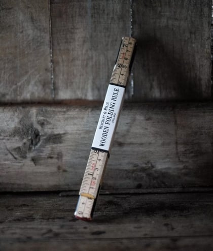 Règle pliable en bois