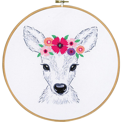 Cerf avec fleurs