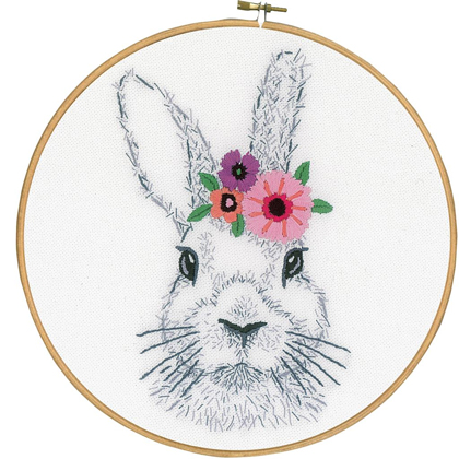 Lapin avec fleurs