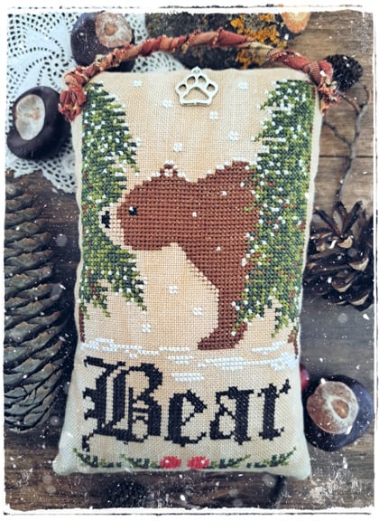 Bear (Christmas Tree Ornament)