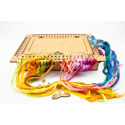 Organisateur d\'aiguilles et porte fils - 66 trous - Noix