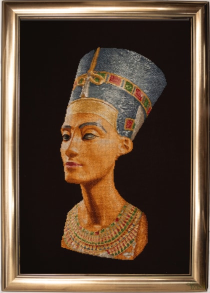 Nefertiti - Aida Noire