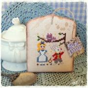 Alice in Wonderland - Tiny fairy tales collection N°4