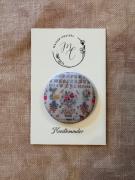 Needle Minder - Heloïse Cornu