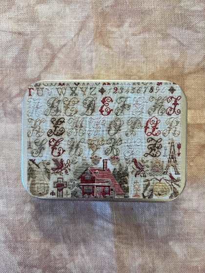 Tin box - G. Léger