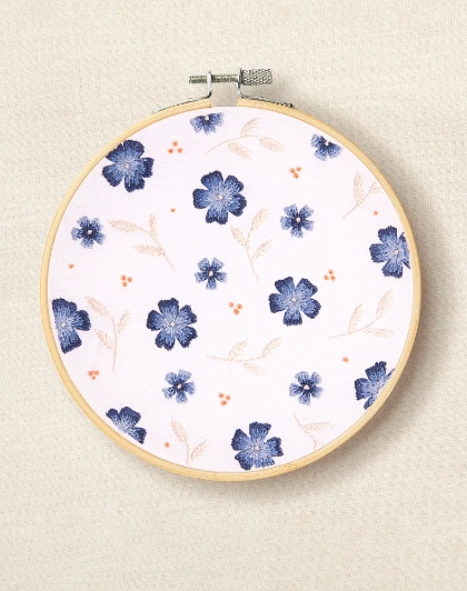 Fleurs bleues par Jenni Davis