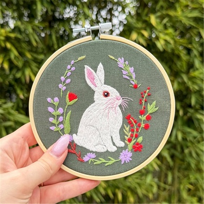 Lapin au jardin