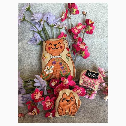 Kitties - Mommy And Cubs Series
