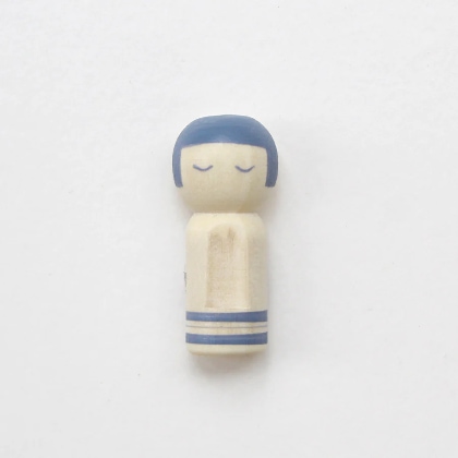 Kokeshi Needle Minder - Bleu
