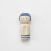 Kokeshi Needle Minder - Bleu